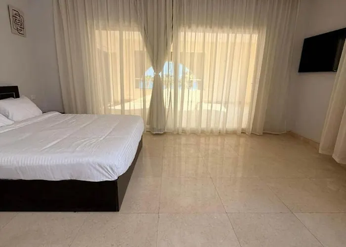Tawaya Exceptional 3 Bdr Beachfront *